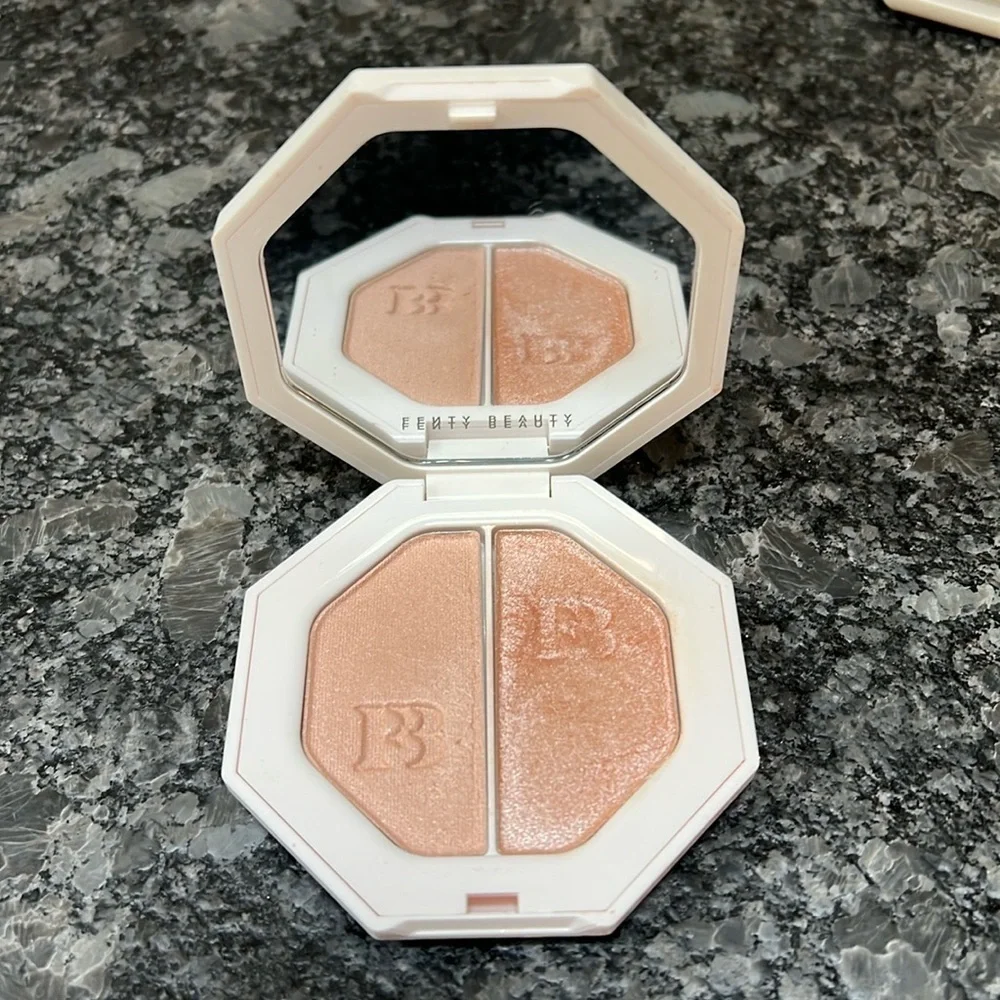 Fenty Beauty Rihanna Killawatt Freestyle Highlighter Lightning Dust Fire Crystal